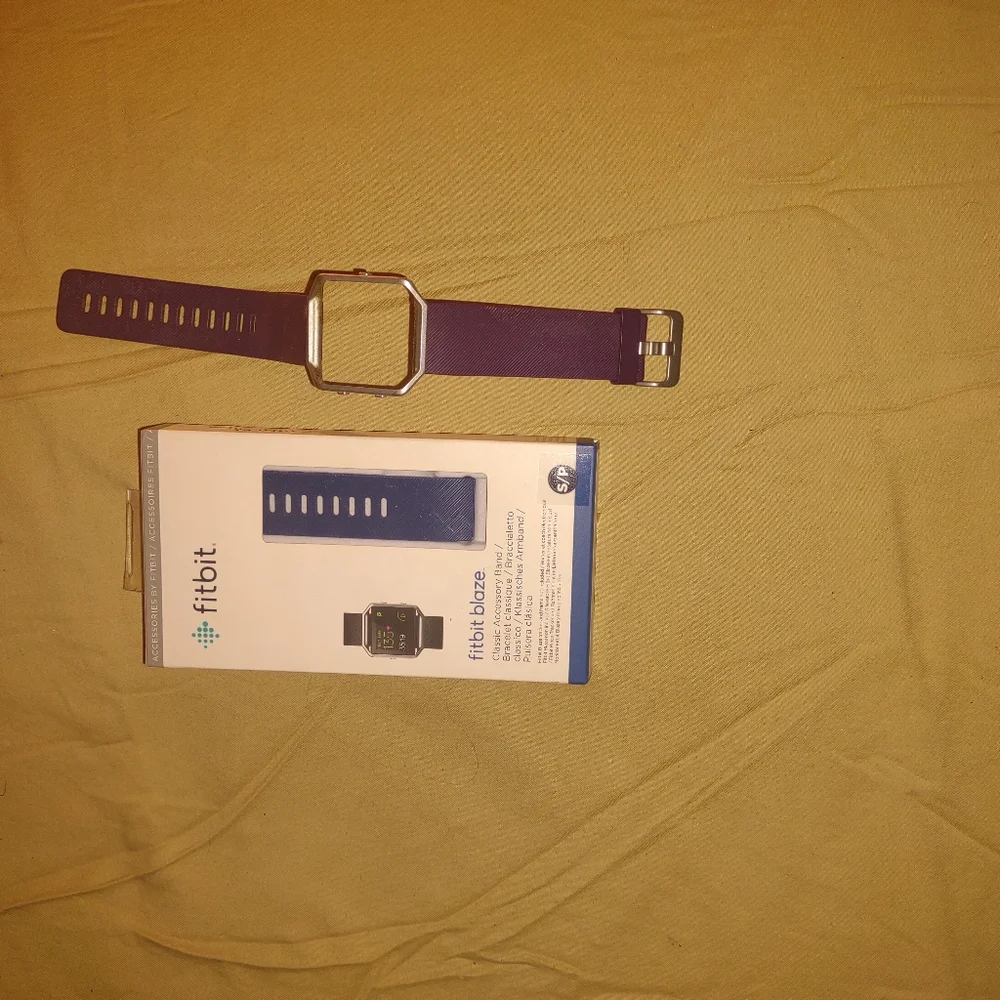fitbit *pre blue purple